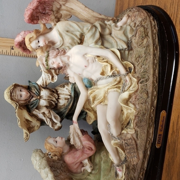 DMB Collections Resin CHRIST WITH ANGELS 13W x 7.5H - Picture 10 of 12
